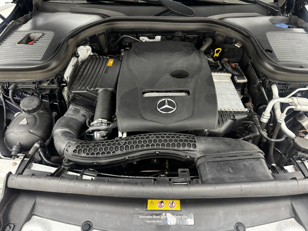 Used 2018 Mercedes-Benz GLC 300 4MATIC image 35