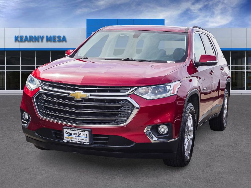 Used 2021 Chevrolet Traverse LT image 3