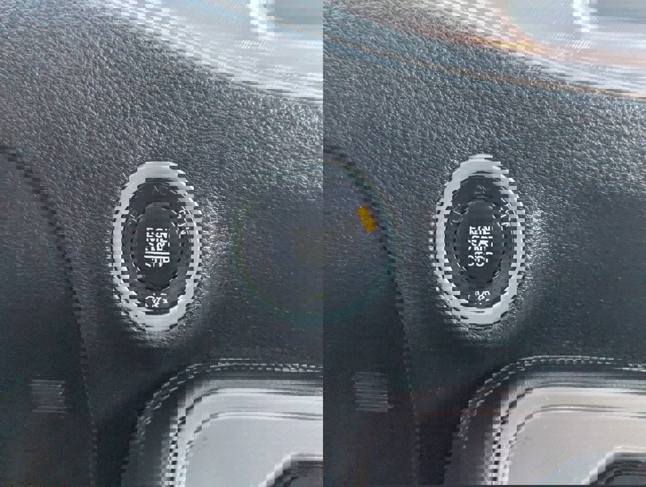 Used 2023 Dodge Challenger SXT image 25