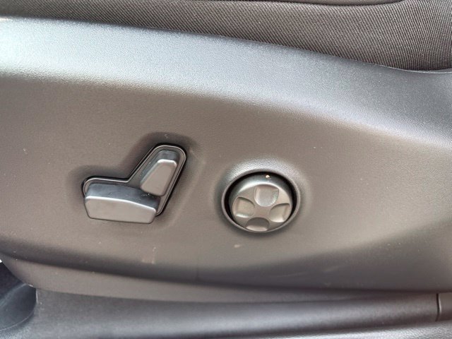 New 2027 Chrysler Pacifica LX FWD image 19