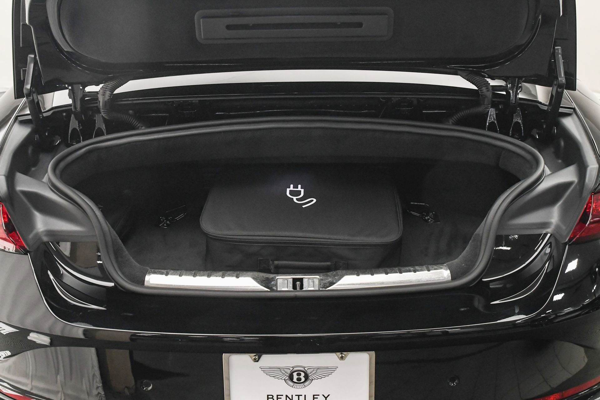 New 2026 Bentley Continental GTC AWD/4WD image 11
