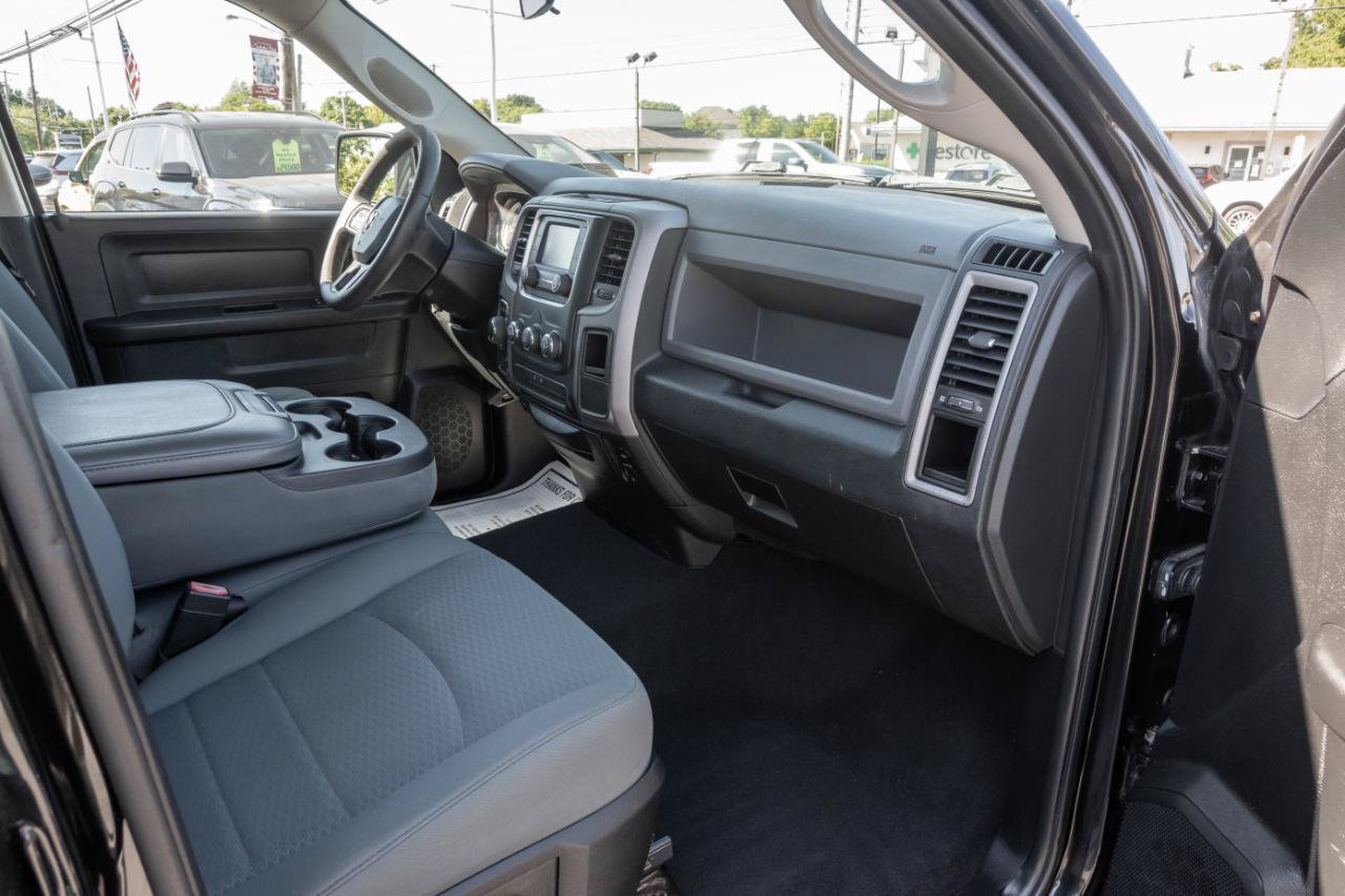 Used 2017 RAM 1500 Express AWD/4WD image 31