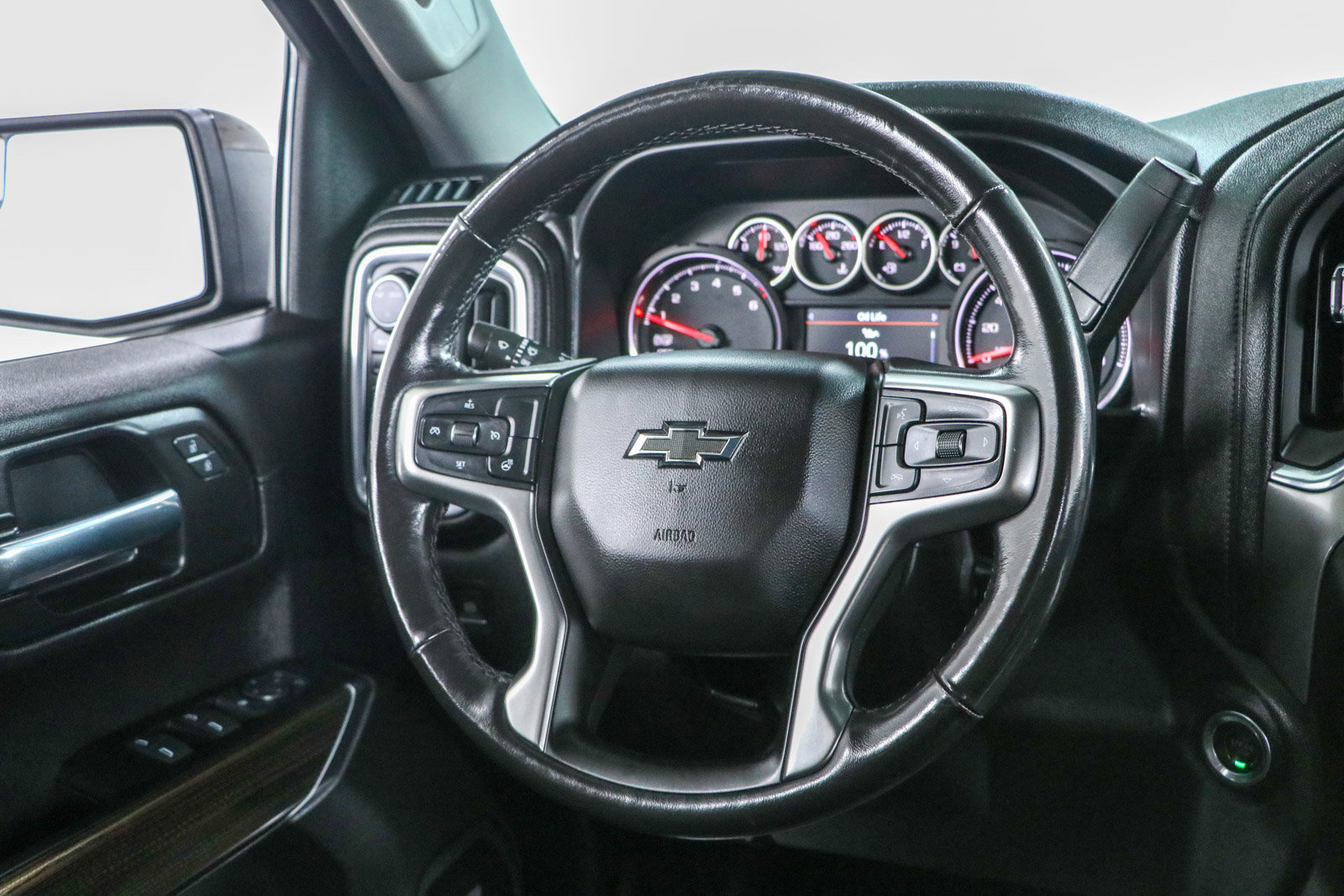 Used 2020 Chevrolet Silverado 1500 LT Trail Boss AWD/4WD image 12