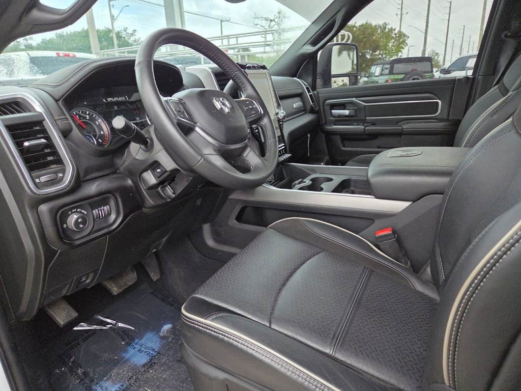 Used 2024 RAM 3500 Laramie w/ Sport Appearance Package AWD/4WD image 22