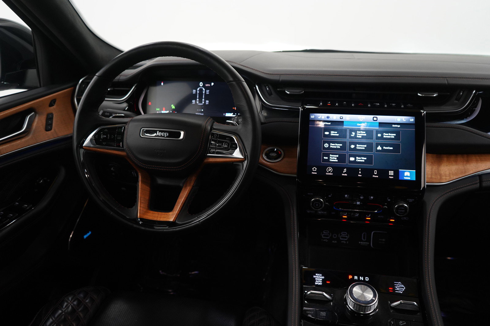 Used 2022 Jeep Grand Cherokee L Summit w/ Advanced Protech Group IV image 13