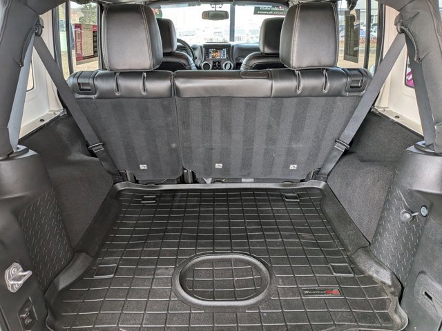 Used 2017 Jeep Wrangler Unlimited Rubicon image 19