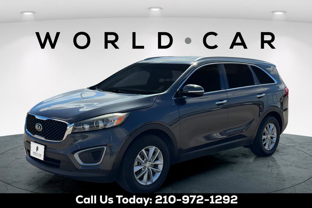 Used 2018 Kia Sorento FWD image 7