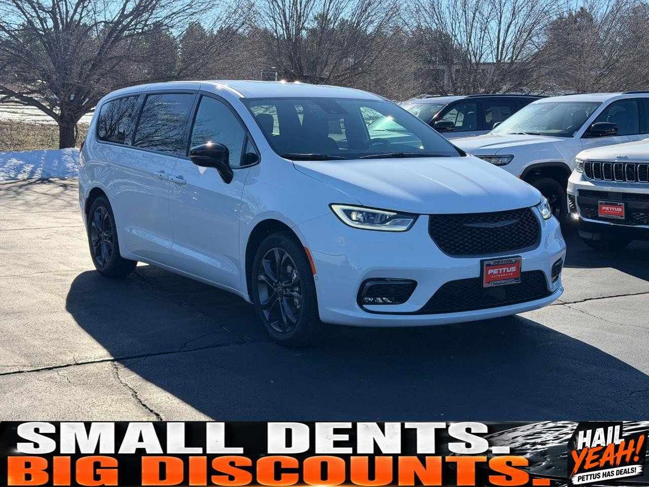 New 2026 Chrysler Pacifica Select FWD image 1