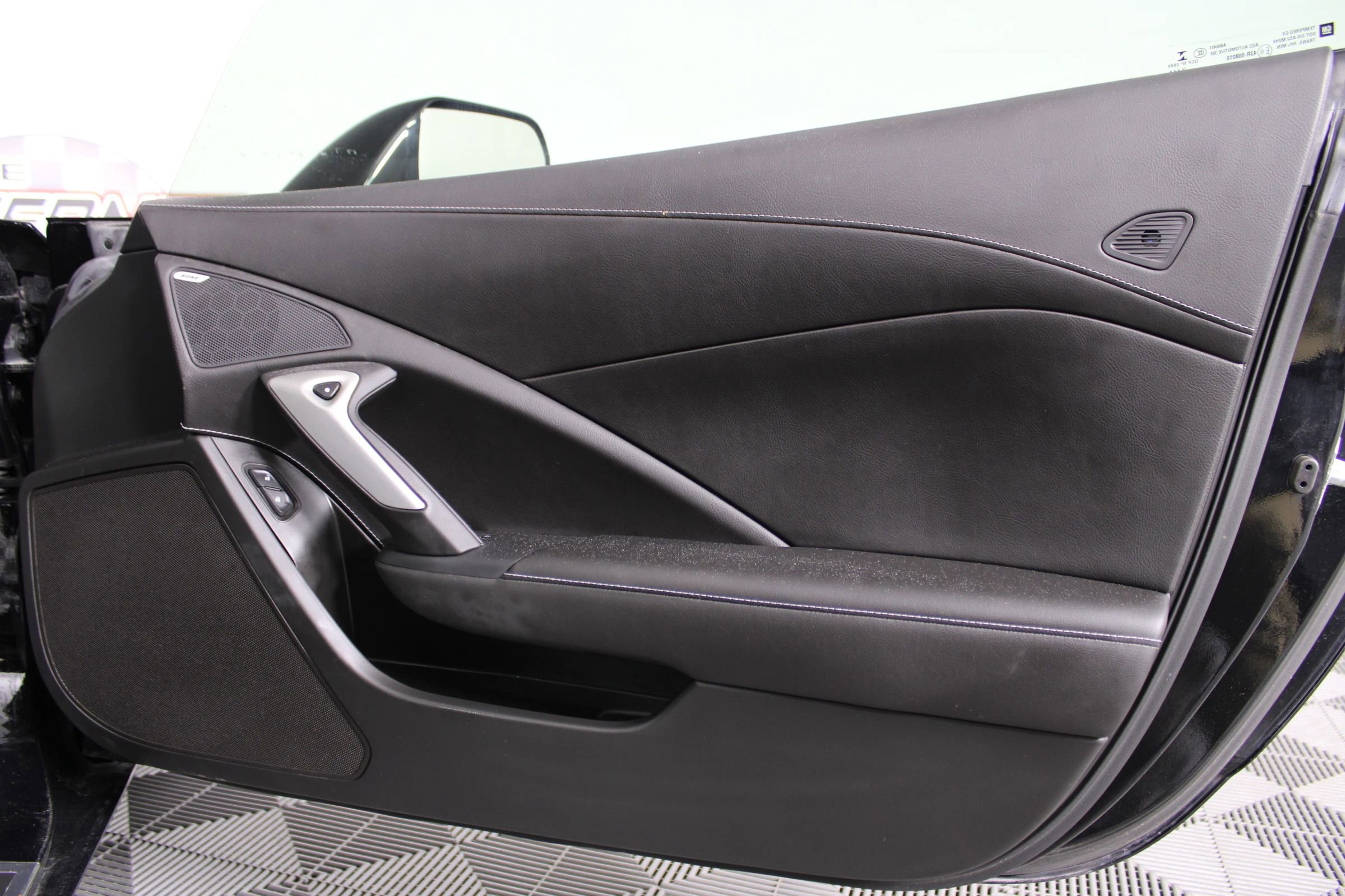 Used 2017 Chevrolet Corvette Stingray Coupe w/ Carbon Flash Badge Package image 36