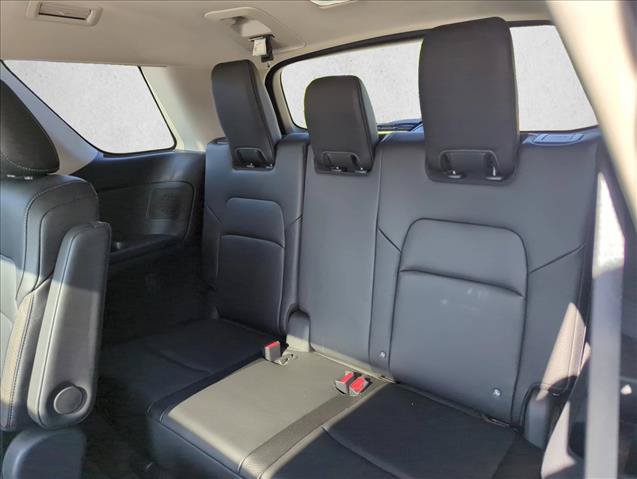 Used 2025 Nissan Pathfinder SL w/ SL Premium Package FWD image 18