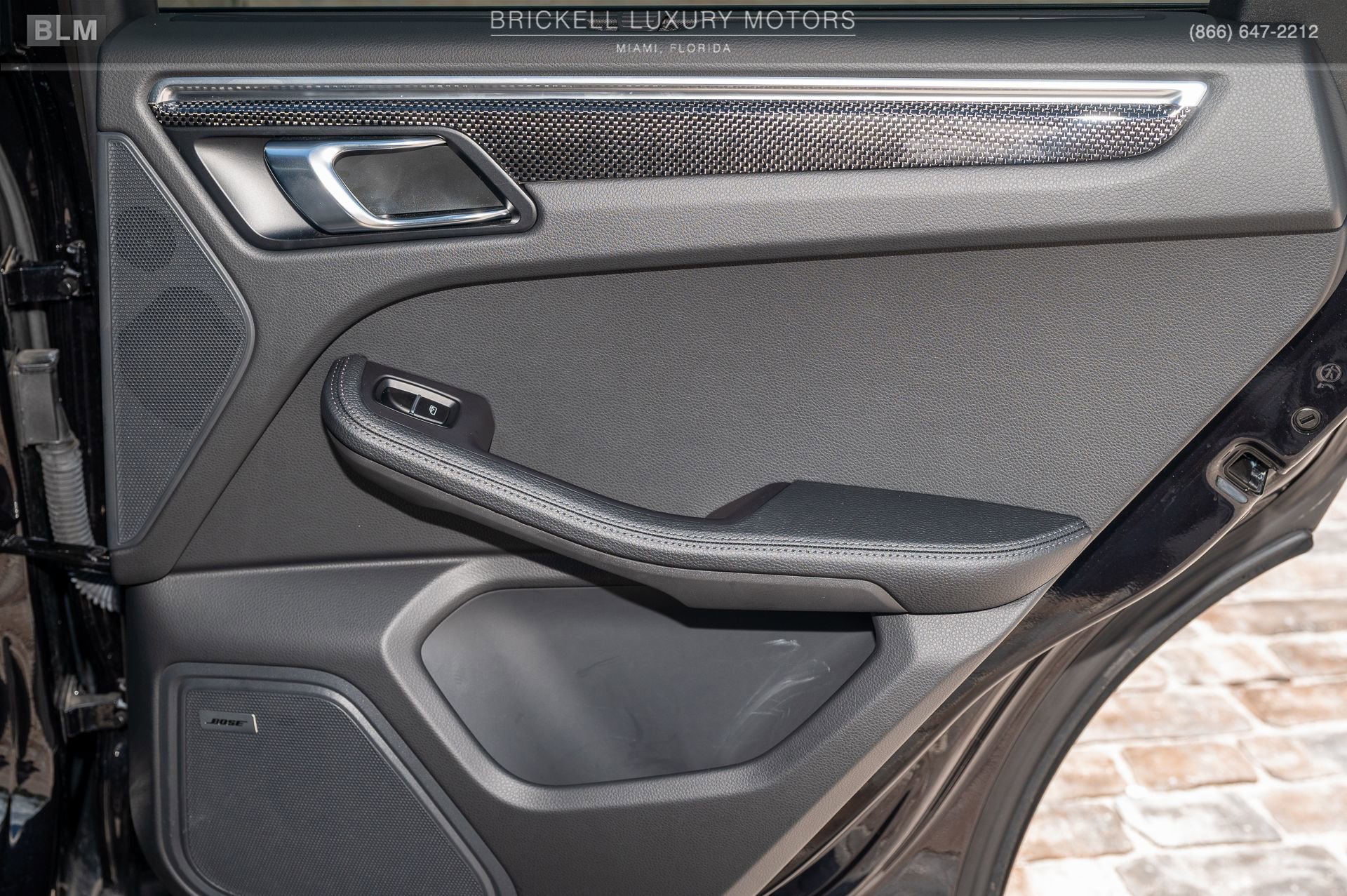 Used 2024 Porsche Macan image 13