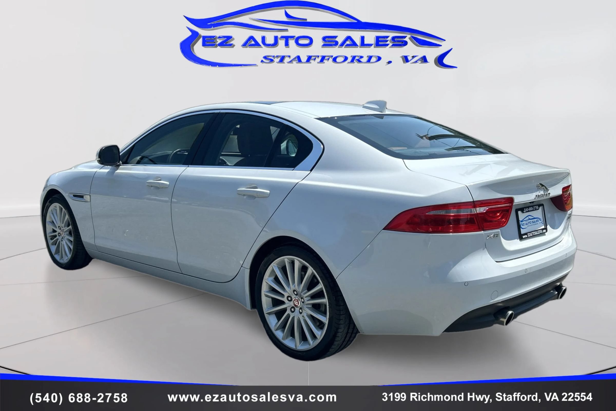 Used 2018 Jaguar XE Portfolio AWD/4WD image 7