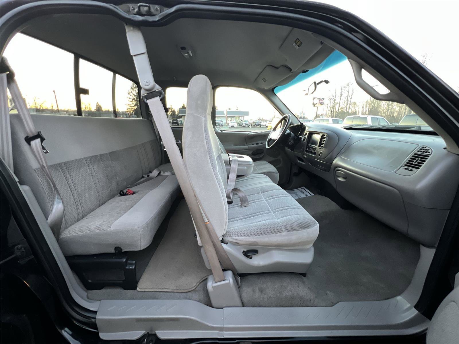 Used 1998 Ford F150 XLT image 22