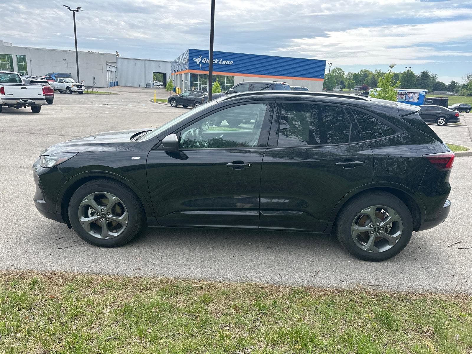 Used 2023 Ford Escape ST-Line w/ Tech Pack #1 FWD image 12