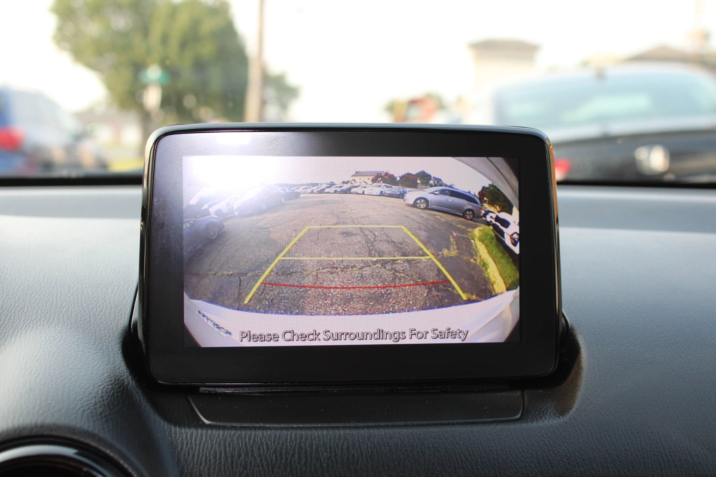 Used 2019 Toyota Yaris L FWD image 14