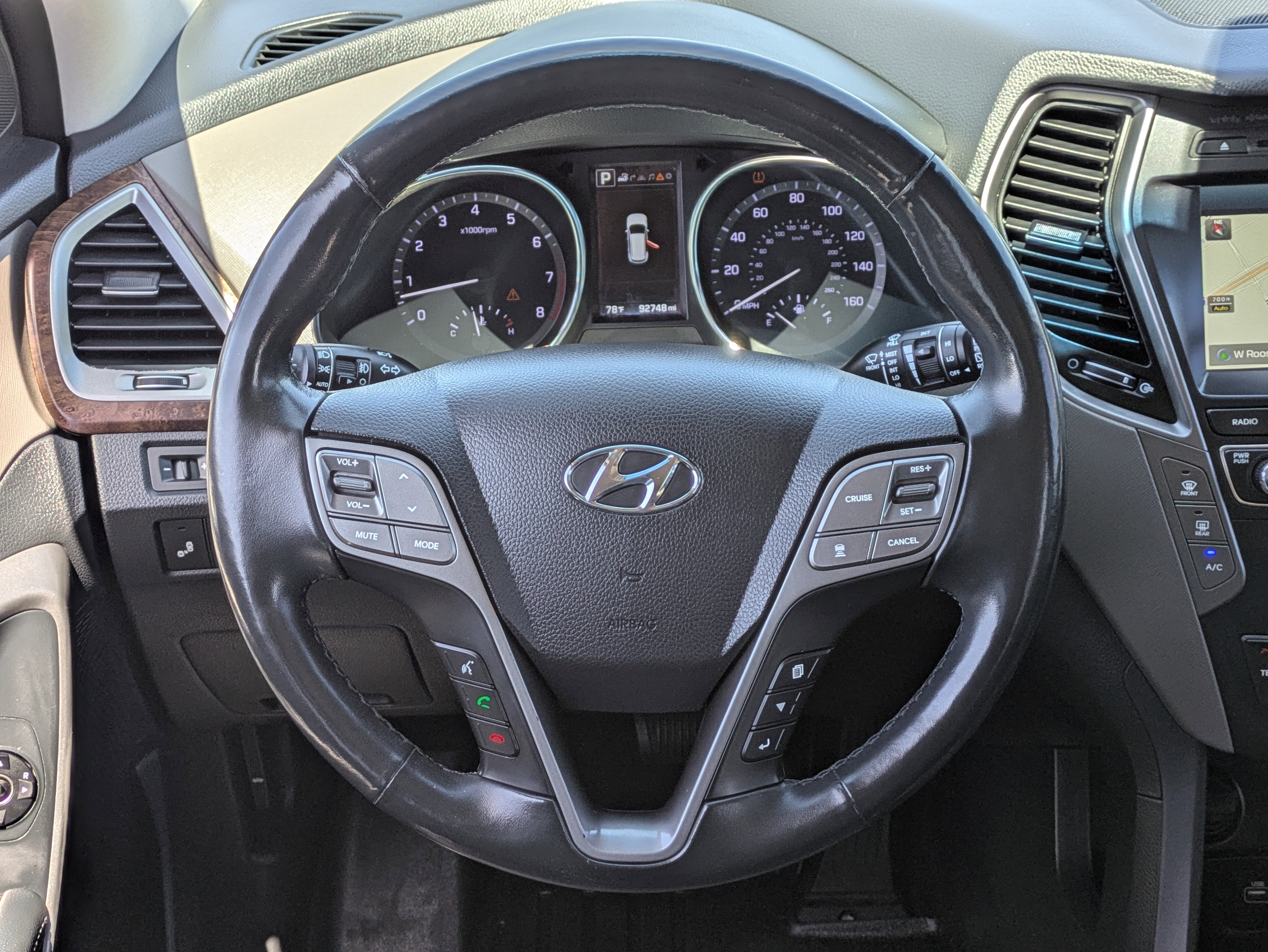 Used 2018 Hyundai Santa Fe Limited FWD image 22