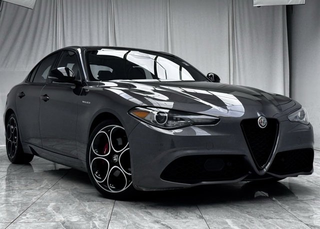 Used 2023 Alfa Romeo Giulia Veloce