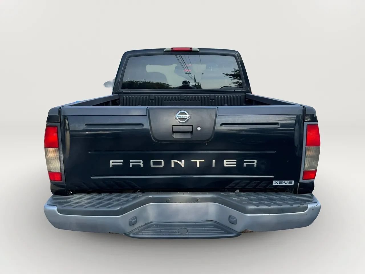 Used 2003 Nissan Frontier XE AWD/4WD image 4