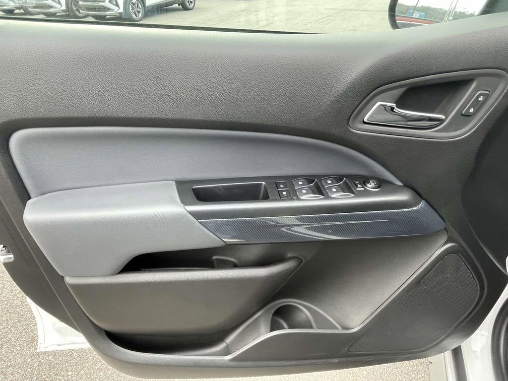 Used 2020 Chevrolet Colorado Z71 image 18