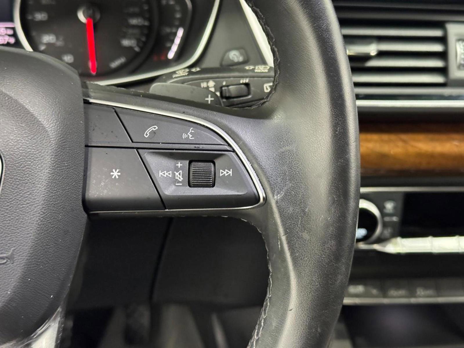 Used 2023 Audi Q5 2.0T Premium image 31