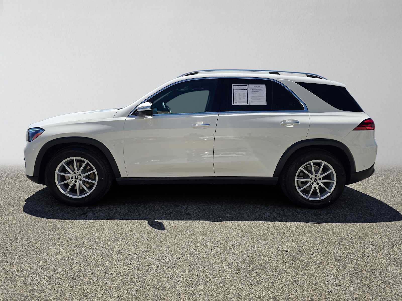 Used 2025 Mercedes-Benz GLE 350 4MATIC image 7