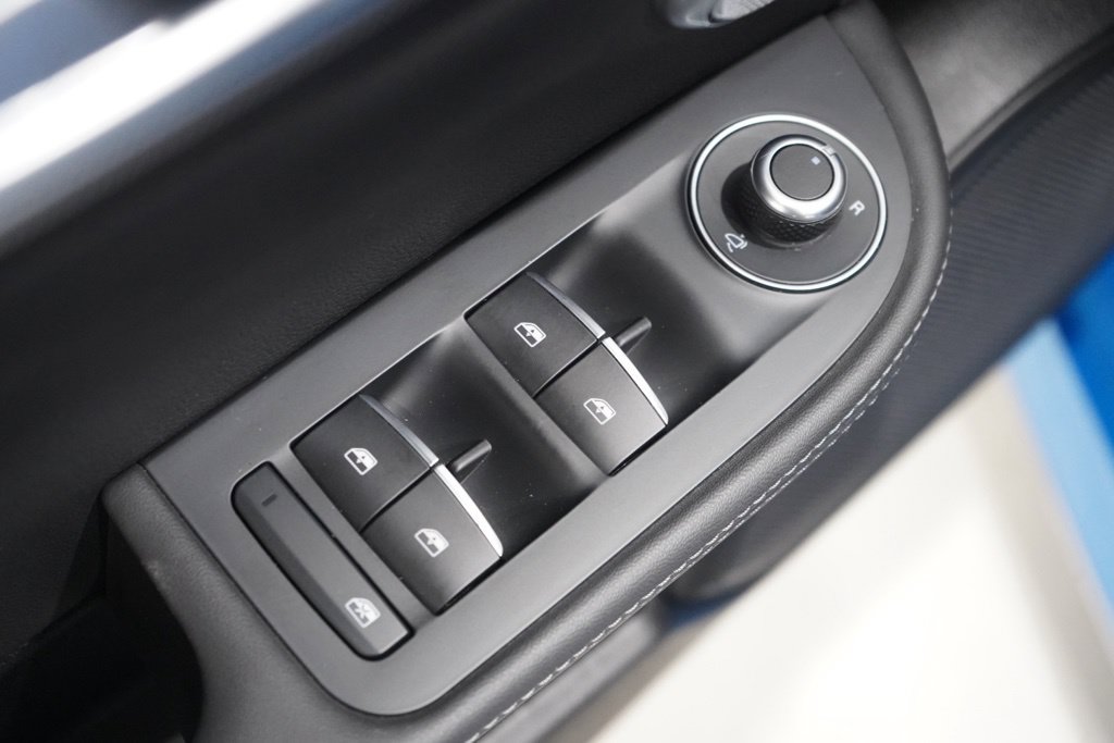 Used 2024 Alfa Romeo Giulia Veloce AWD/4WD image 19