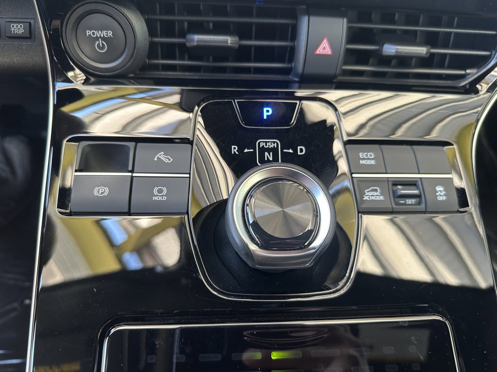 Used 2024 Toyota bZ4X XLE w/ Weather Package image 27