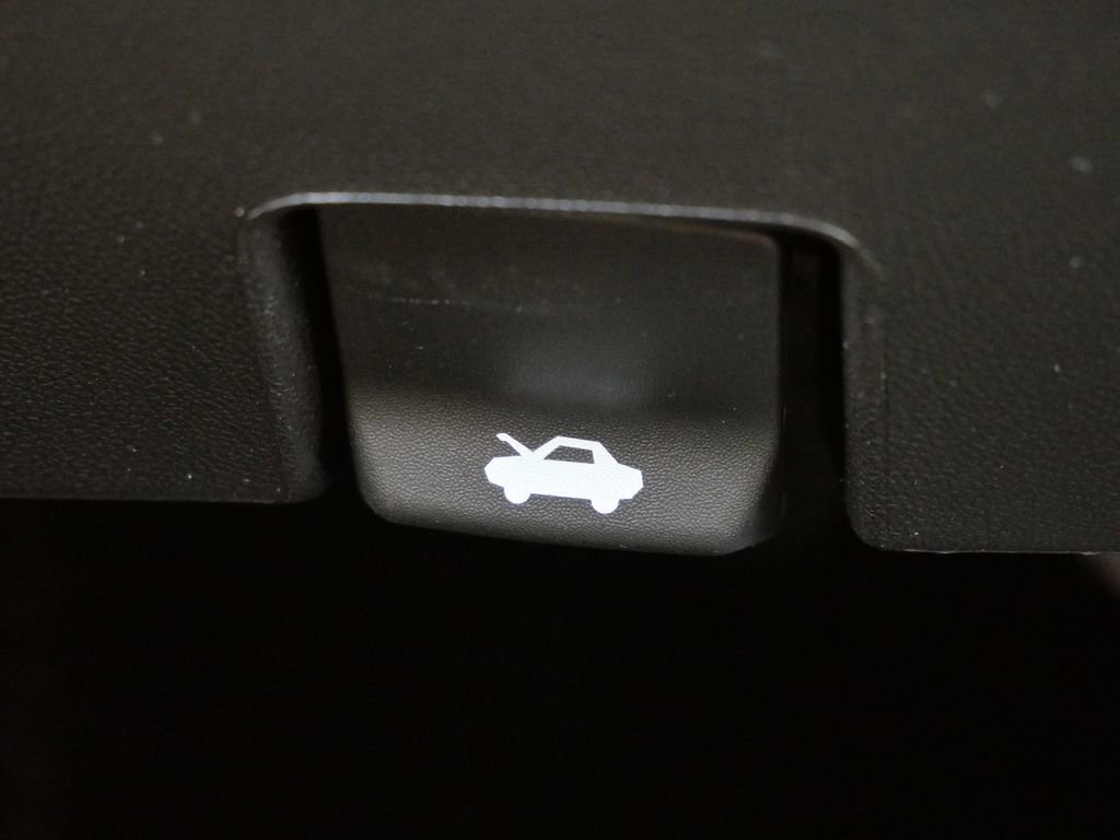 New 2026 GMC Canyon Elevation w/ Technology Package image 55