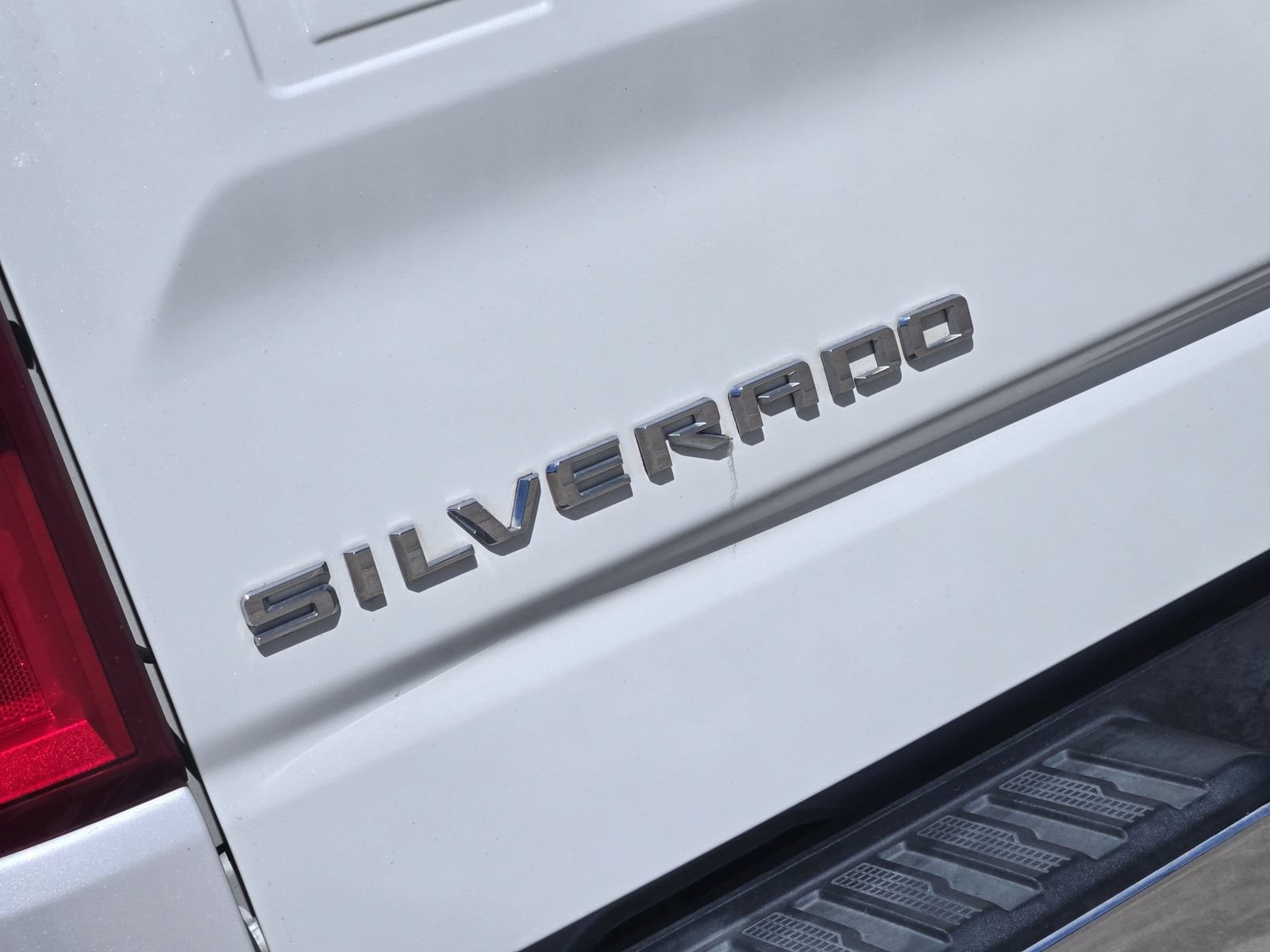 Used 2019 Chevrolet Silverado 1500 LTZ AWD/4WD image 11