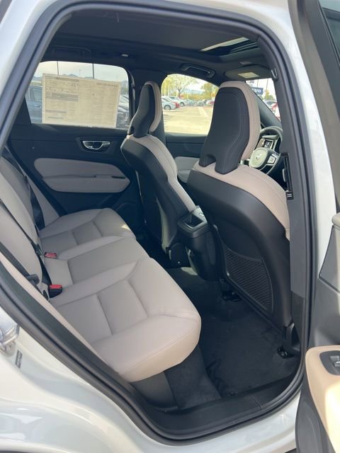 New 2026 Volvo XC60 B5 Plus w/ Protection Package Premier image 28