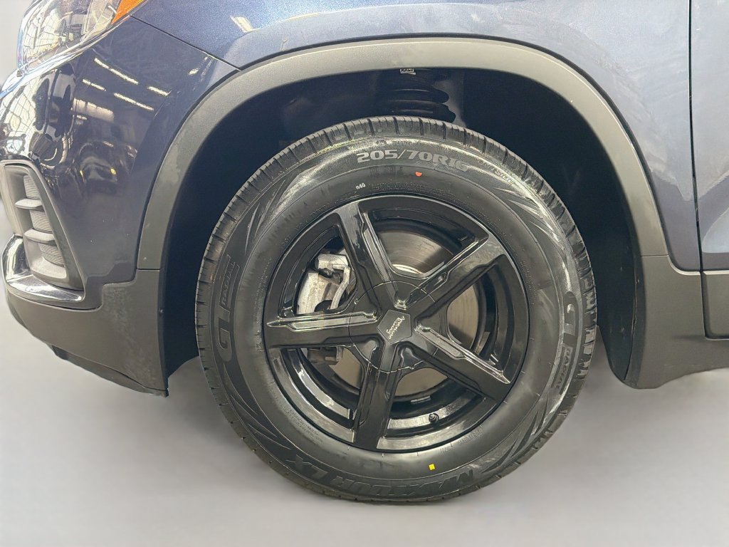 Used 2018 Chevrolet Trax LS FWD image 27