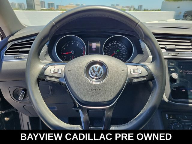 Used 2020 Volkswagen Tiguan SE FWD image 12