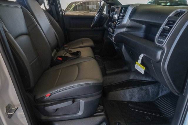 New 2025 RAM 5500 Tradesman w/ Chrome Appearance Group image 28