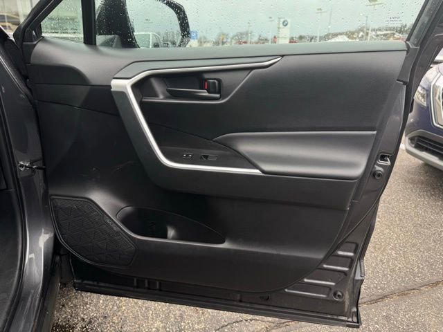 Used 2024 Toyota RAV4 LE image 12