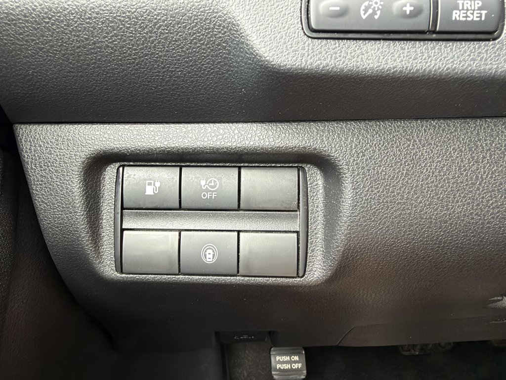 Used 2025 Nissan Leaf S FWD image 25