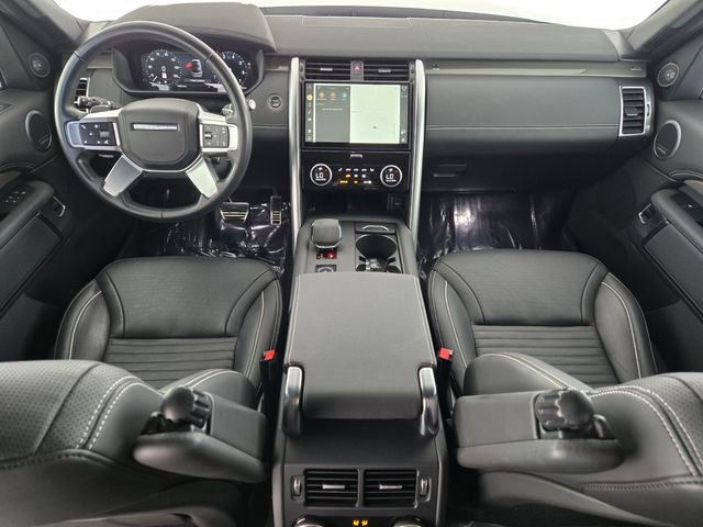 Certified 2023 Land Rover Discovery Metropolitan Edition AWD/4WD image 4