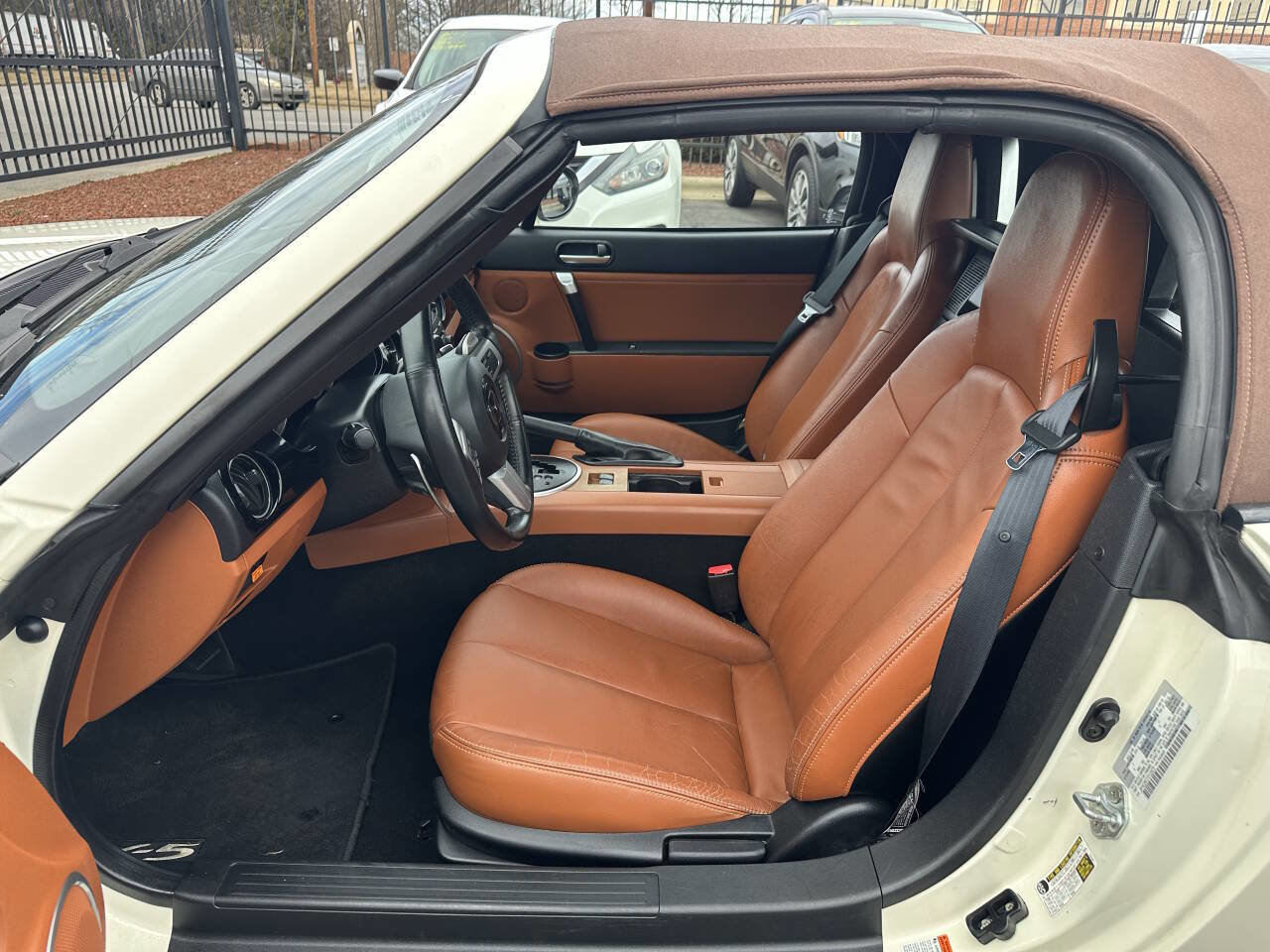 Used 2007 MAZDA MX-5 Miata Grand Touring image 11