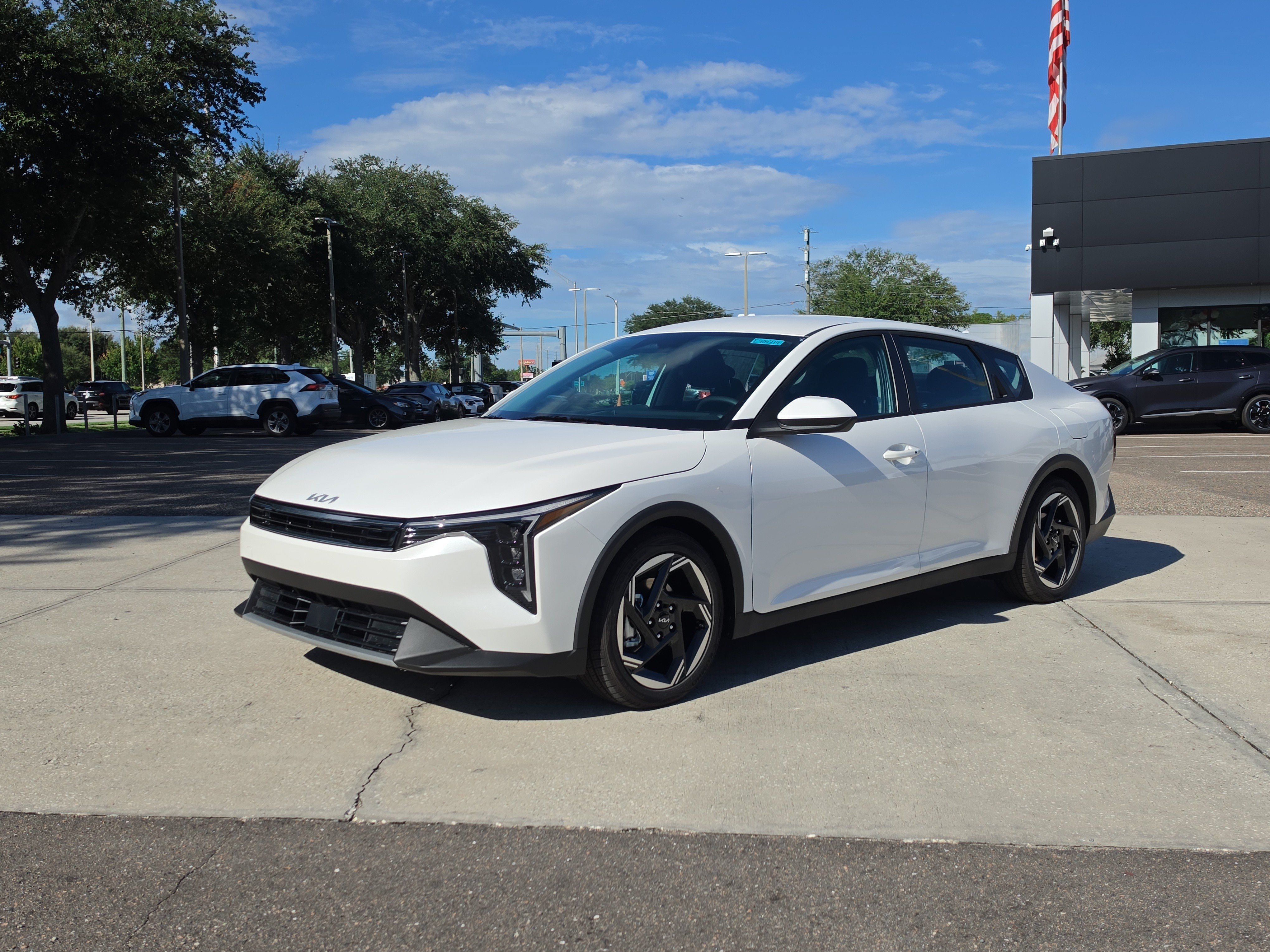 New 2026 Kia K4 EX FWD image 4