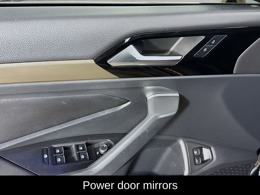 Used 2021 Volkswagen Jetta SEL Premium image 17