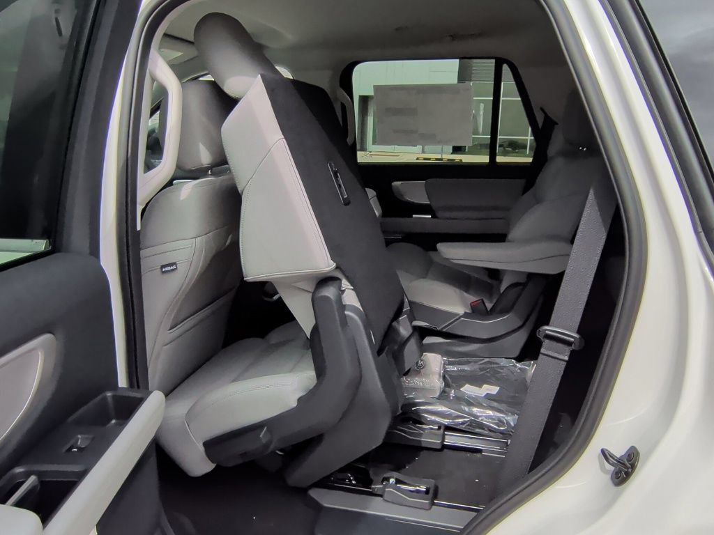 New 2027 Ford Expedition Active RWD image 36