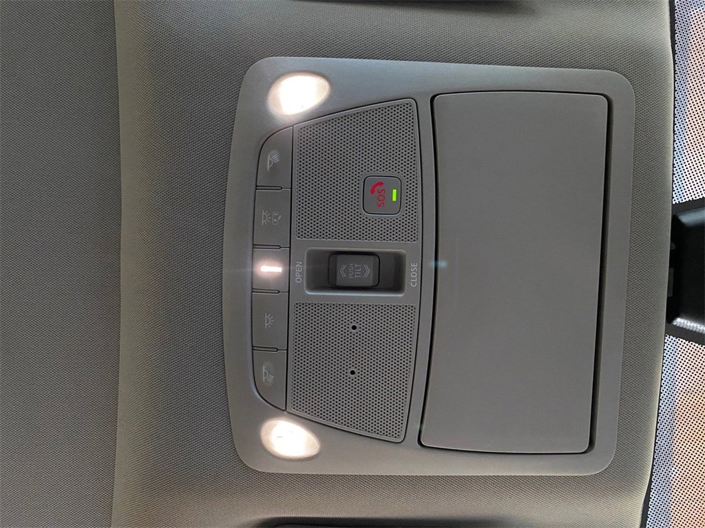 Used 2023 Nissan Maxima SL image 41