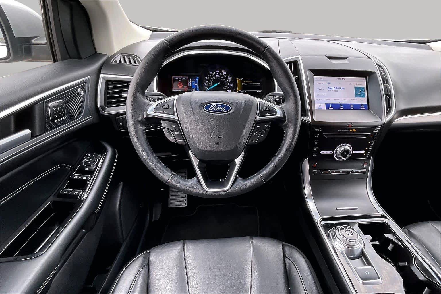 Used 2019 Ford Edge Titanium AWD/4WD image 6