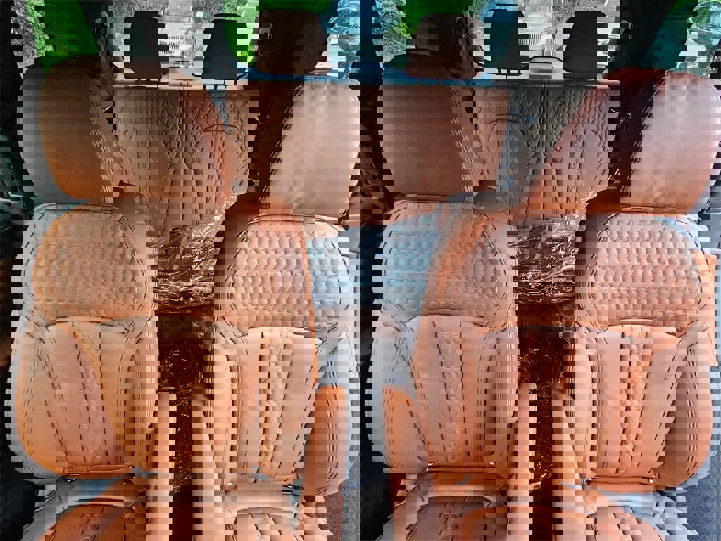 New 2026 BMW X7 M60i image 22