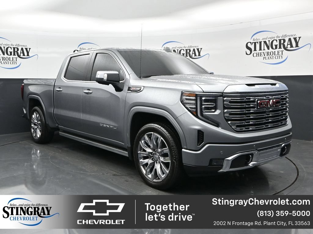Used 2025 GMC Sierra 1500 Denali w/ Denali Reserve Package AWD/4WD image 1