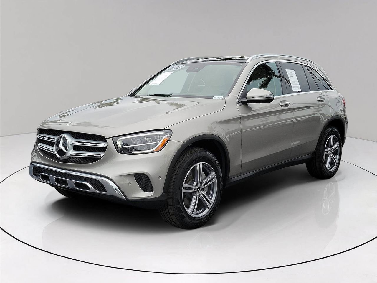 Certified 2022 Mercedes-Benz GLC 300 image 3