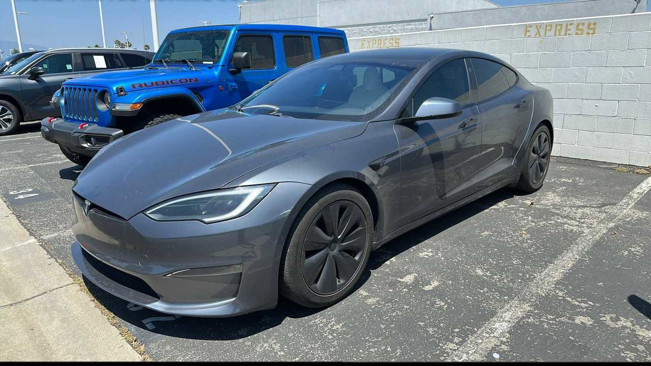 Used 2022 Tesla Model S AWD/4WD image 1