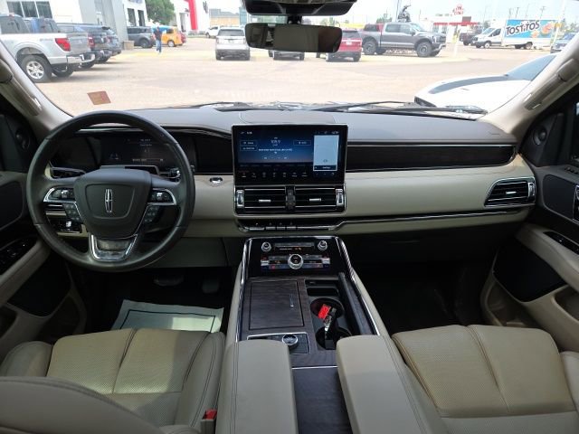 Used 2022 Lincoln Navigator L Reserve image 35