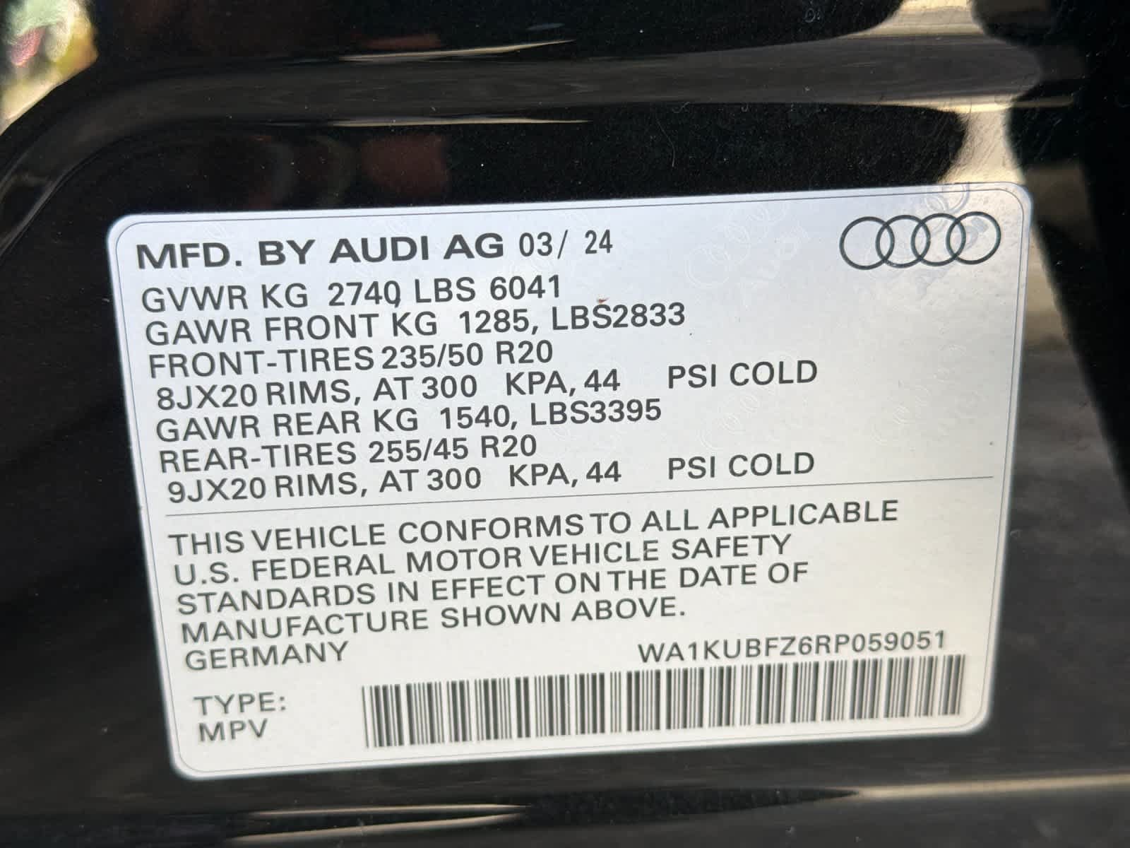 Used 2024 Audi Q4 e-tron Premium w/ Convenience Package AWD/4WD image 29