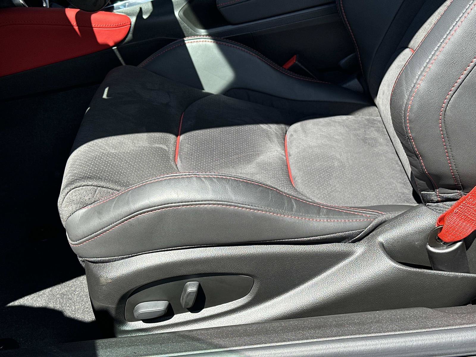 Used 2023 Chevrolet Camaro ZL1 RWD image 15