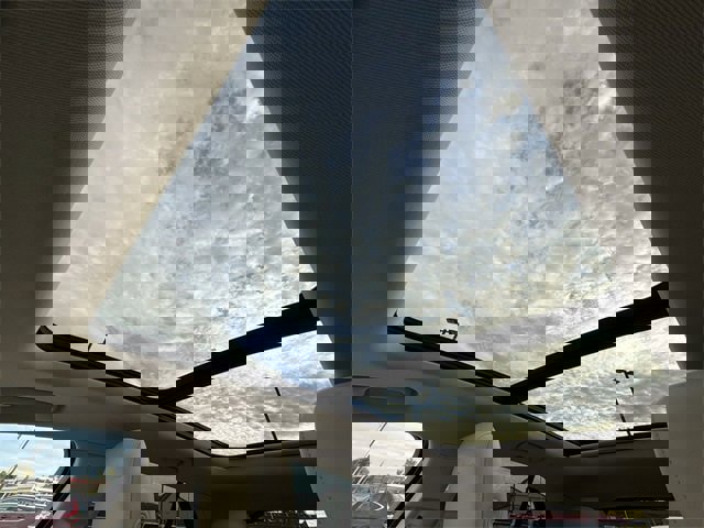 Used 2023 Buick Envision Avenir image 53